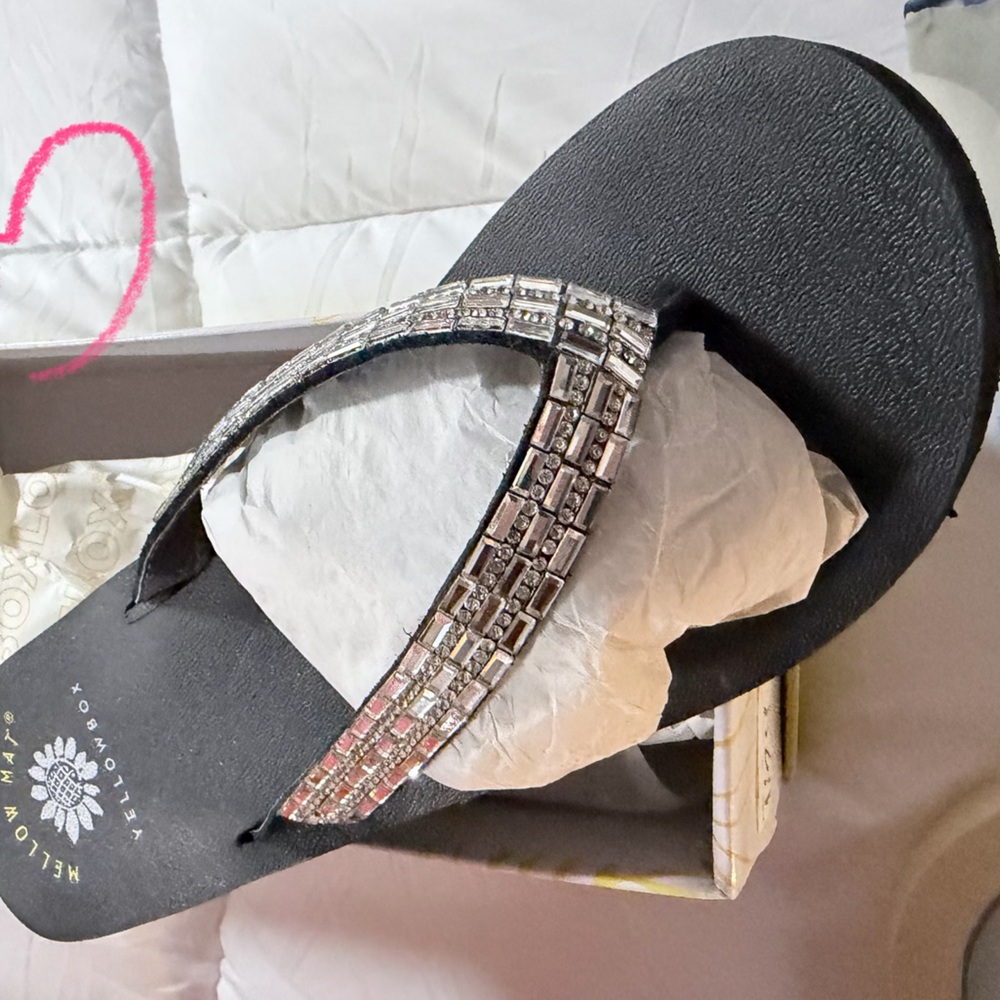 Ladies sandals